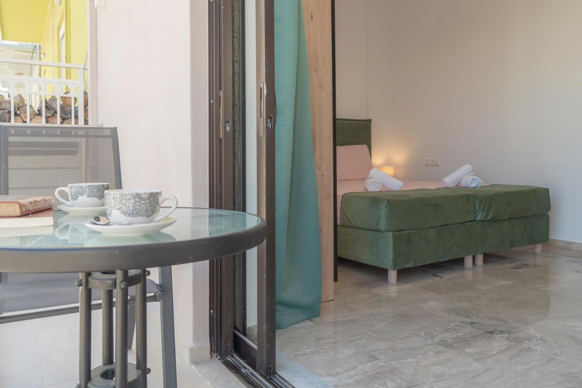 Neon 2Br Luxurious Central Apt Heraklion 外观 照片