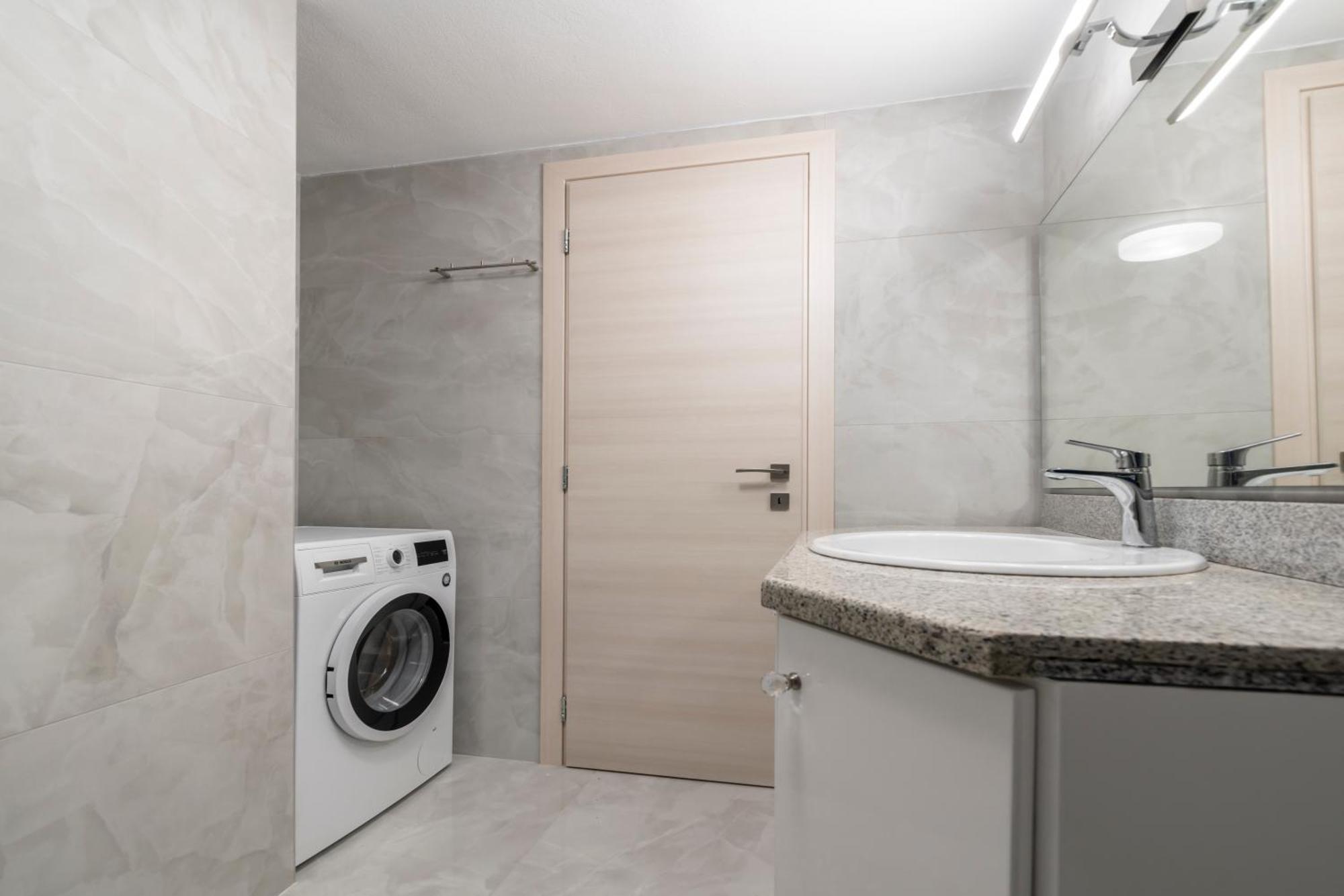 Neon 2Br Luxurious Central Apt Heraklion 外观 照片