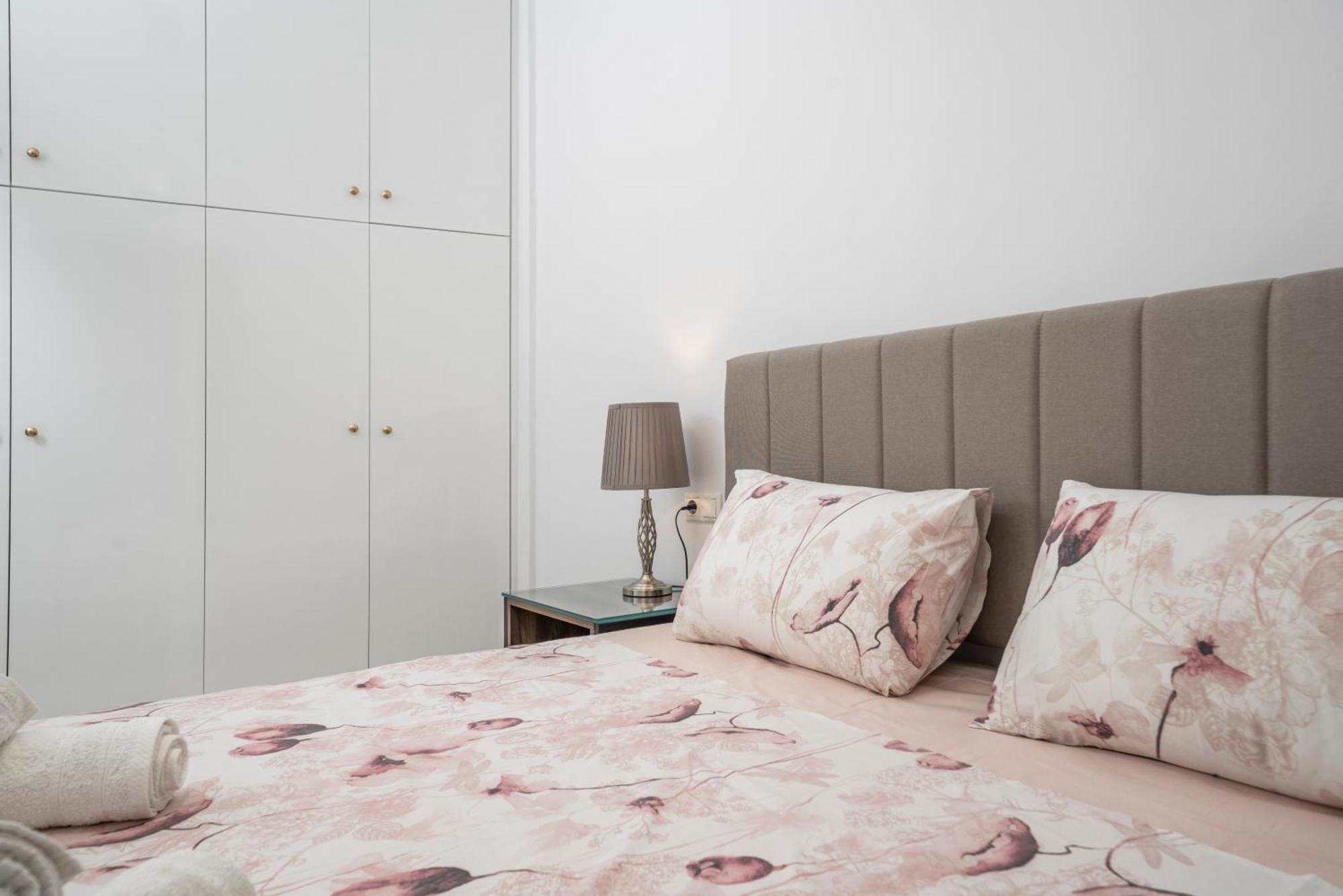 Neon 2Br Luxurious Central Apt Heraklion 外观 照片
