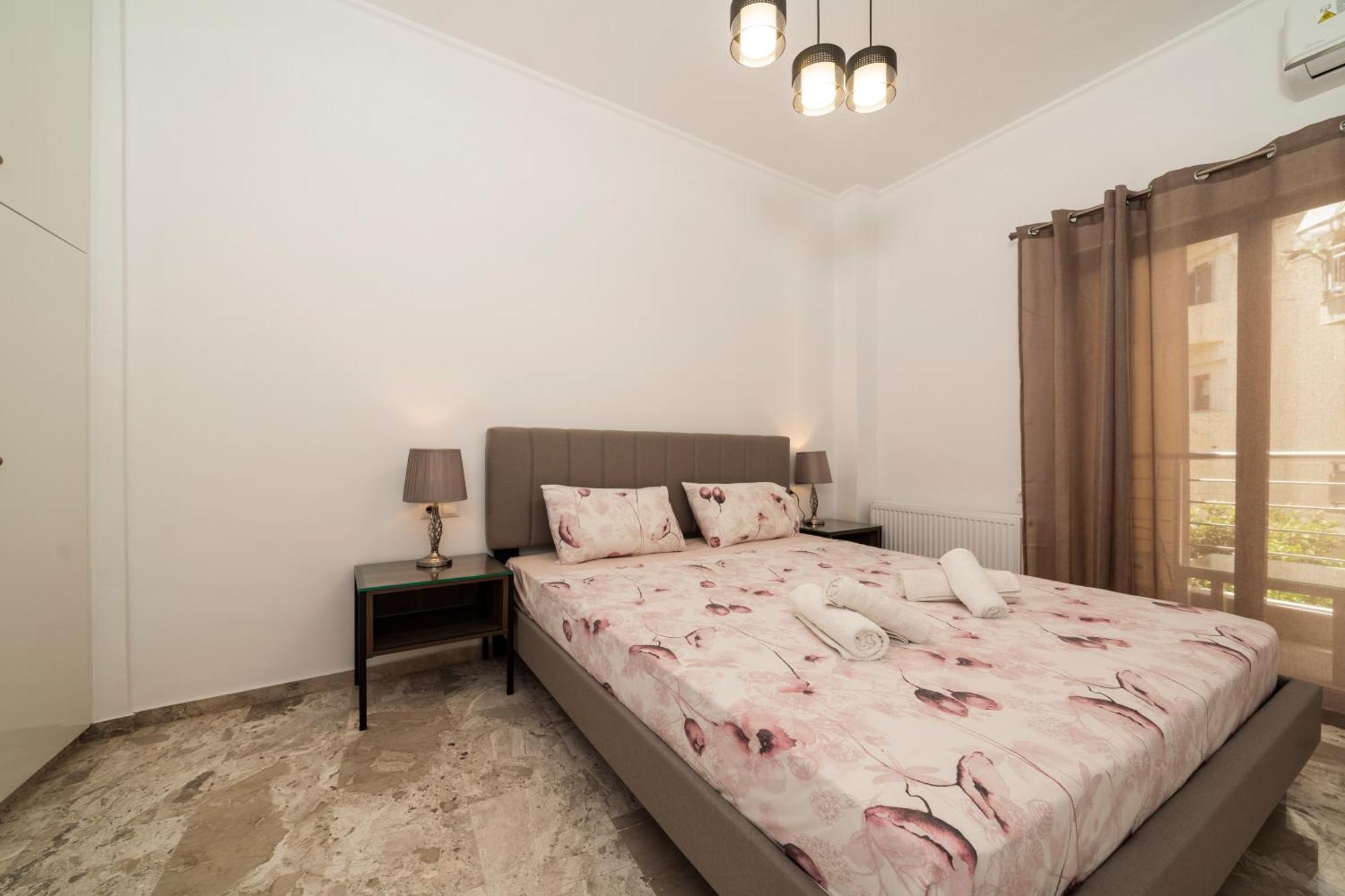 Neon 2Br Luxurious Central Apt Heraklion 外观 照片